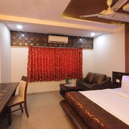 Hotel Railway Inn Thane Esterno foto